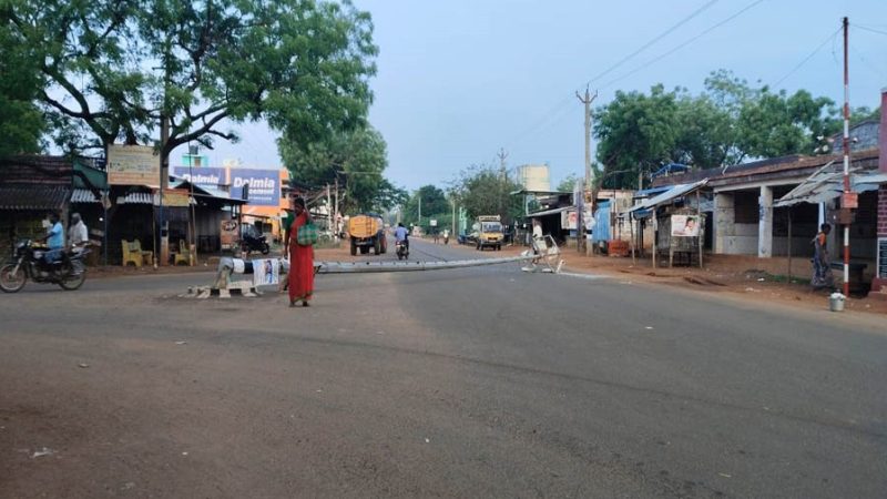 முதுகுளத்தூரில் சாலை வசதி வேண்டி பொதுமக்கள் கோரிக்கை…
