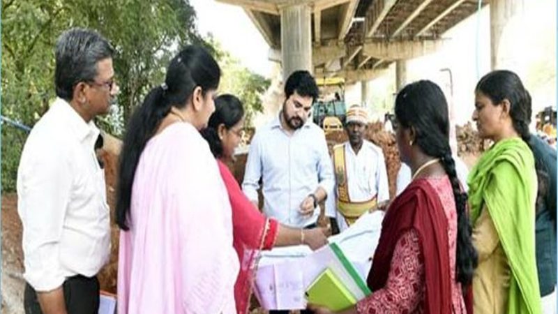 மதுரை தேசிய நெடுஞ்சாலை இரயில்வே மேம்பாலம் …