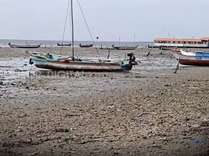ராமநாதபுரம் மாவட்டத்தில் சுமார்100மீட்டர் அளவிற்கு கடல் உள்வாங்கியுள்ளது…