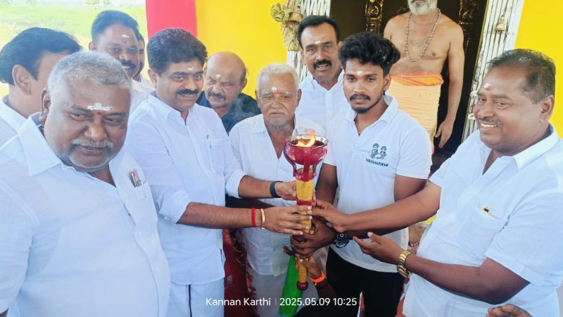 கமுதியில் ஓட்டத்தை காதர்பாட்சா முத்துராமலிங்கம் எம்எல்ஏ துவக்கி வைத்தார்கமுதி…