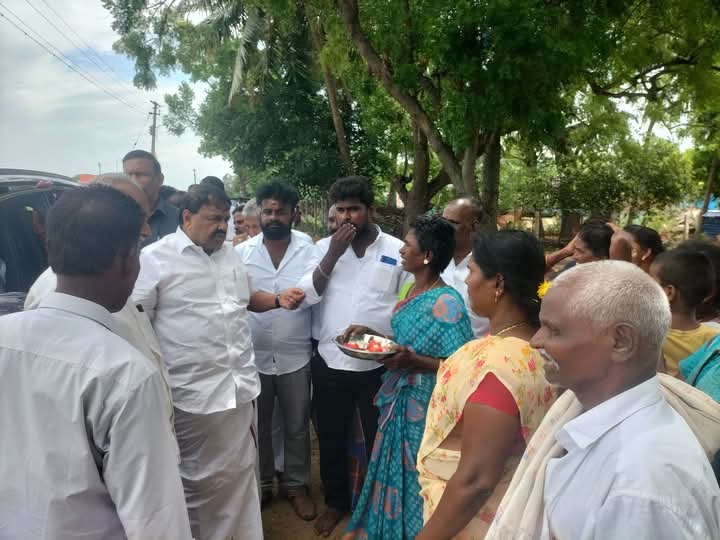 அமைச்சர் ஆர்,எஸ், ராஜகண்ணப்பன் இழப்பீடுவழங்க விவசாயிகள் கோரிக்கை…