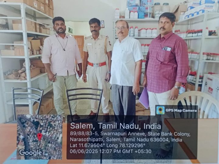 சேலம் மாநகர பகுதிகளில் உள்ள சைன்டிபிக், சர்ஜிகல் மற்றும் வேதிப்பொருட்கள் விற்பனை செய்யும் தொழில் நிறுவனங்களில் சட்டவிரோதமாக மெத்தனால் மற்றும் எத்தனால் விற்பனை செய்யப்படுகிறதா என திடீர் ஆய்வு