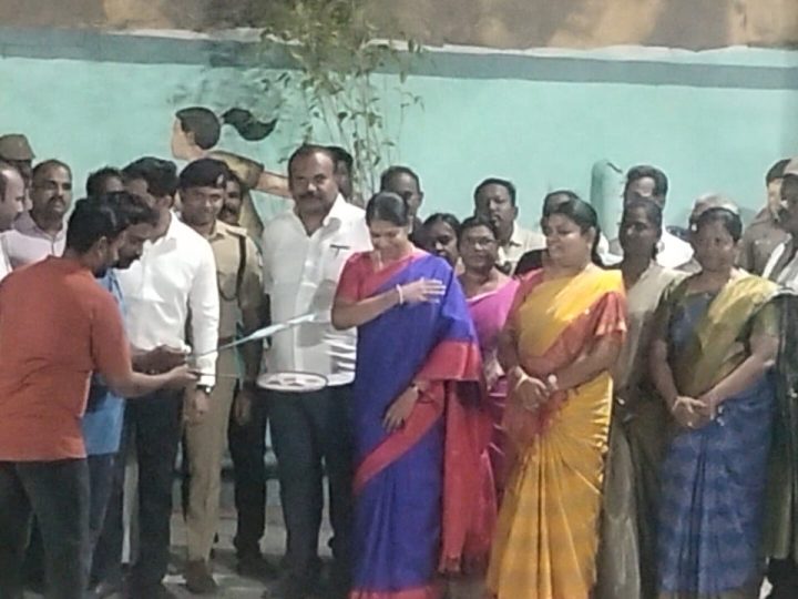 தூத்துக்குடியில் செயற்கை புல்வெளி விளையாட்டு வளாகம் கனிமொழி எம்பி திறந்து வைத்தார்