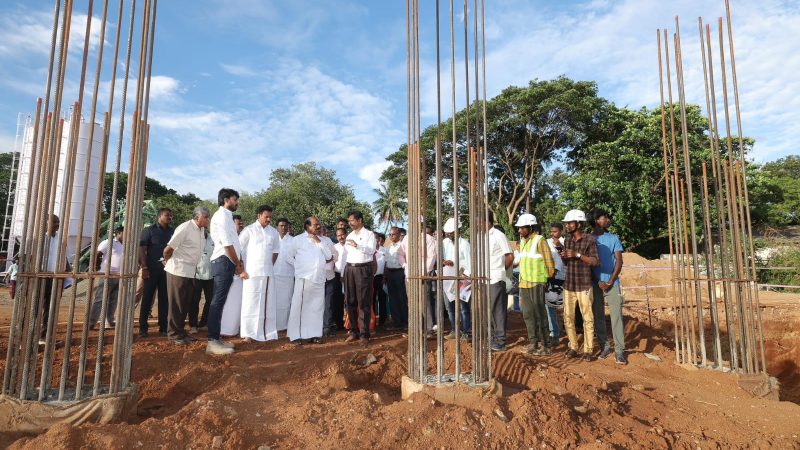 திருச்சிபெருந்தலைவர் காமராஜர் நூலகம் மற்றும் அறிவுசார் மையம் பிரம்மாண்டமாக கட்டப்பட்டு வரும் நிகழ்வினை பள்ளிக்கல்வித்துறை அமைச்சர் அன்பில் மகேஷ் பொய்யாமொழி அவர்கள் ஆய்வு மேற்கொண்டார்