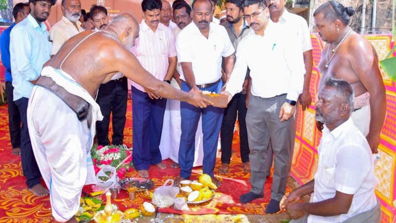 ராமநாதபுரம் மாவட்டத்தில் தமிழ்நாடு முதலமைச்சர் 18.6.25 அன்று இந்து சமய அறநிலையத்துறையில் சார்பில் புதிய திட்டப் பணிகளை காணொளி காட்சி மூலம் துவக்கி வைத்தார்.