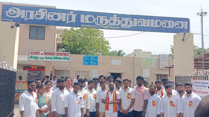மதுரங்கத்தில் தமிழக வெற்றிக் கழகத்தின் தலைவர் விஜய்யின் 51-வது பிறந்தநாள் விழா.