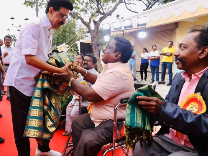 பத்தாண்டுகள் கேட்பாரற்றுக் கிடந்த வள்ளுவர் கோட்டமெனும் கலைஞரின் கனவுப் படைப்புக்குப் புத்துயிர் ஊட்டியுள்ளோம்!