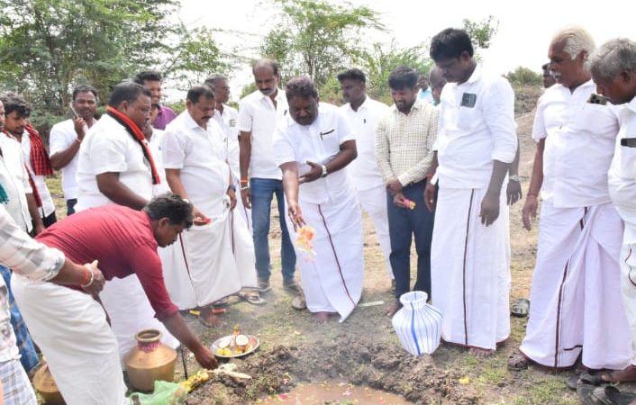பெரம்பலூர் மாவட்டம்மாண்புமிகு போக்குவரத்து மற்றும் மின்சாரத்துறை அமைச்சர் திரு.சா.சி.சிவசங்கர் அவர்கள் வேப்பூர் ஊராட்சி ஒன்றியத்திற்குட்பட்ட பல்வேறு பகுதிகளில் ரூ.3.56 கோடி மதிப்பிலான பல்வேறு புதிய திட்டப்பணிகளுக்கு அடிக்கல் நாட்டி, முடிவுற்ற திட்டப் பணிகளை பொதுமக்களின் பயன்பாட்டிற்கு திறந்து வைத்தார்கள்.