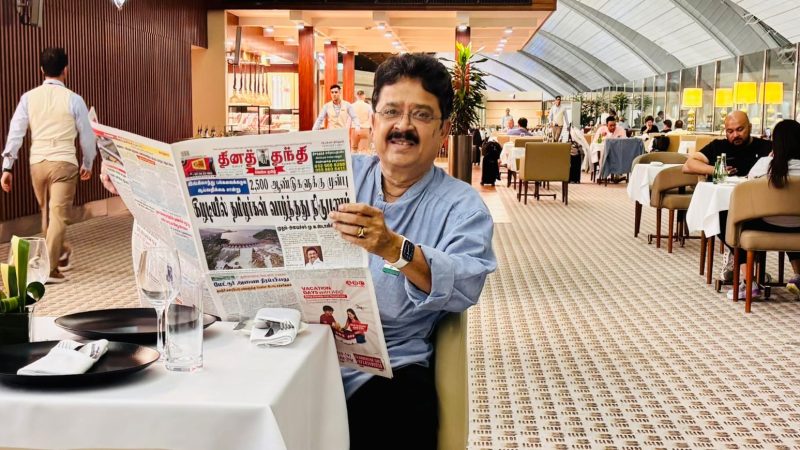 அமெரிக்கா சென்றிருந்த நடிகரும், இயக்குனருமான எஸ்.வி.சேகர் பயணம் முடிந்து சென்னை வரும் வழியில் உயர் வகுப்பு பயணிகள் தங்கும் லவுஞ்சில் பல நாடுகளின் பத்திரிகைகளுக்கு நடுவில் தினத்தந்தி பத்திரிக்கையை படித்தார்.