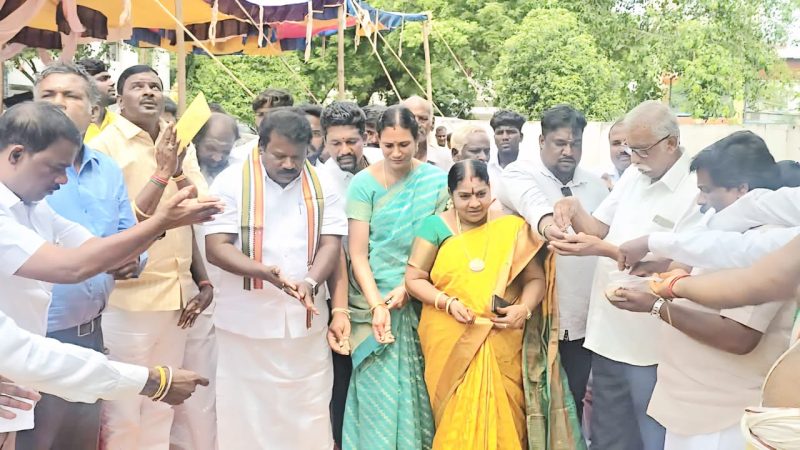 திருப்பெரும்புதூர் சட்டமன்ற உறுப்பினர் அலுவலகம் சுமார் 80 லட்சம் ரூபாய் மதிப்பீட்டில் புதிய கட்டிடம் கட்டுவதற்கான பூமி பூஜை விழாவில் தமிழக காங்கிரஸ் தலைவர் செல்வப்பெருந்தகை அவர்கள் கலந்து கொண்டார்.