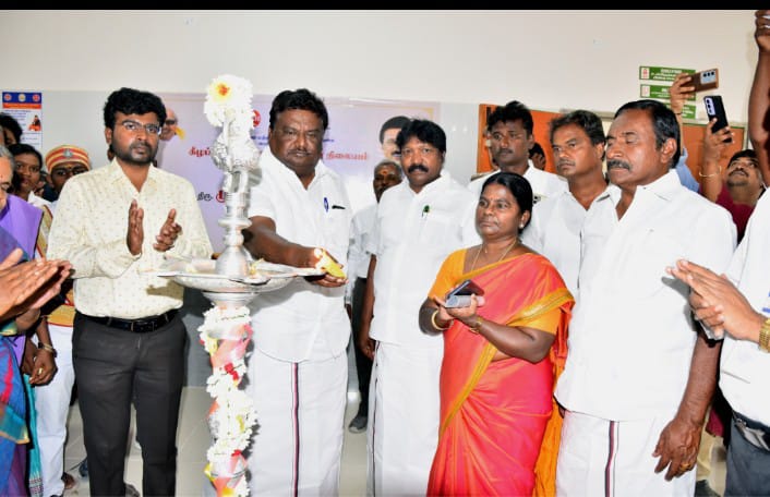 பெரம்பலூர் மாவட்டம்மாண்புமிகு தமிழ்நாடு முதலமைச்சர் திரு.மு.க.ஸ்டாலின் அவர்கள் கீழப்புலியூர் கிராமத்தில் ரூ.1.20 கோடி மதிப்பில் புதிதாக கட்டப்பட்ட அரசு ஆரம்ப சுகாதார நிலைய கட்டடத்தை காணொளி காட்சி வாயிலாக திறந்து வைத்தார்கள்.