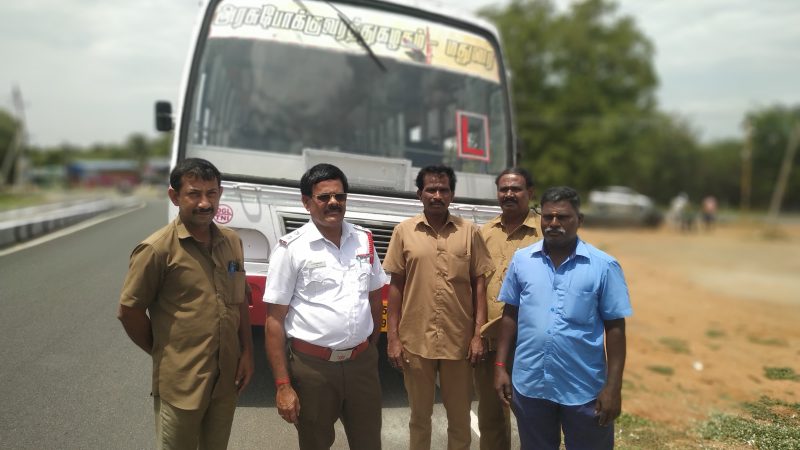 தேனி மாவட்டத்தில் விபத்தை தவிர்க்கும் முறைகள் குறித்தும், வாகனத்தை வழிநடத்தல் குறித்தும் சந்திரன் DI(டிஐ)தலைமையில் நினைவூட்டல் பயிற்சி அளிக்கப்பட்டது.