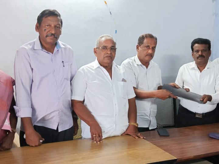 நாகர்கோவில் சமூக பொதுநல இயக்க இலவச சட்ட ஆலோசனை முகாம் தொடக்கவிழாவானது குமரி மாவட்ட தலைவர் குழந்தைசாமி தலைமையிலும், மாவட்ட வழக்கறிஞர் பிரிவு செயலாளர் திலகர்ஜி முன்னிலையிலும் குமரி மாவட்ட தலைமை அலுவலகத்தில் நடைபெற்றது.