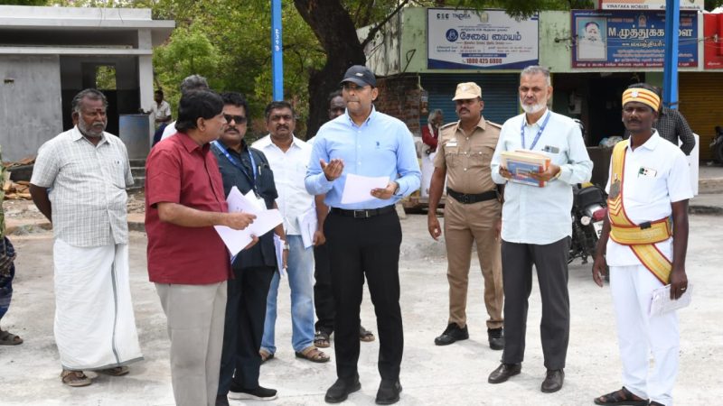 மதுரை மாவட்டம், திருமங்கலம் நகராட்சி பேருந்து நிலையம் ரூபாய் 2.77 கோடி மதிப்பீட்டில் புனரமைக்கப்பட்டு வரும் பணியினை மதுரை மாவட்ட ஆட்சித் தலைவர் .கே.ஜே.பிரவீன் குமார் பார்வையிட்டு ஆய்வு செய்தார்.