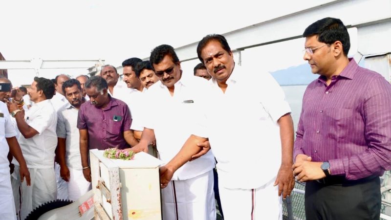 வைகை அணையிலிருந்து பாசனத்திற்கு நீர் திறப்பு…