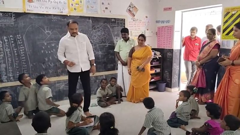 புதுக்கோட்டை சட்டமன்ற தொகுதி மாநகராட்சிக்கு உட்பட்ட வார்டு 14 காமராஜபுரம் 7ம் வீதியில் அமைந்துள்ள தர்மராஜாபிள்ளை மாநகராட்சி தொடக்கப் பள்ளியில் ஆய்வு மேற்கொண்டு ஆசிரியரிடம் குறை நிறைகளை கேட்டிருந்தார்,
