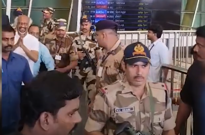 திரை கலைஞர்களுக்கு கூடும் கூட்டம் வாக்காக மாறுமா என நடிகர் ரஜினிகாந்திடம் செய்தியாளர்கள் எழுப்பிய கேள்விக்கு நோ கமெண்ட்ஸ் என பதில் அளித்து சென்றார்.