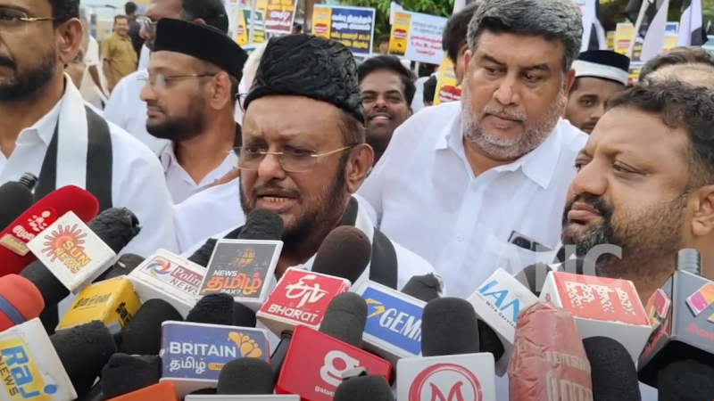 கடந்த காலங்களில் விஜய்யைவிட வடிவேலுவிற்கு அதிக அளவில் கூட்டம் கூடியிருக்கிறது வடிவேலுவால் வெற்றிபெறமுடியவில்லை என்று விஜய் மக்கள் சந்திப்பு பயணம் குறித்து மமக தலைவர் ஜவாஹிருல்லா விமர்சனம்
