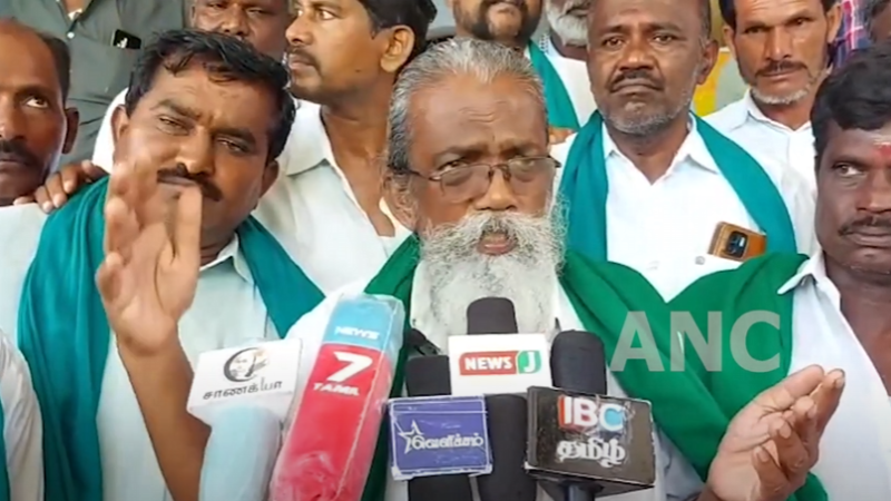 விவசாயிகளின் கோரிக்கையை அரசு நிறைவேற்றாவிட்டால் கழுத்தை அறுத்துக் கொண்டு தற்கொலை செய்து கொள்ளப் போவதாக தேசிய தென்னிந்திய நதிகள் இணைப்பு விவசாயிகள் சங்கத்தின் மாநில தலைவர் அய்யாக்கண்ணு ஆட்சியர் அலுவலகத்தில் செய்தியாளர்களிடம் தெரிவித்தது பரபரப்பை ஏற்படுத்தியது