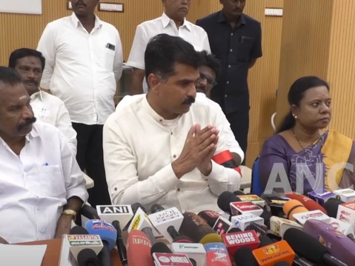 திருச்சி நாடாளுமன்ற தொகுதி உறுப்பினர் துரை.வைகோ திருச்சி பன்னாட்டு விமான முனையத்தில் செய்தியாளர்களுக்கு அளித்த பேட்டியில்