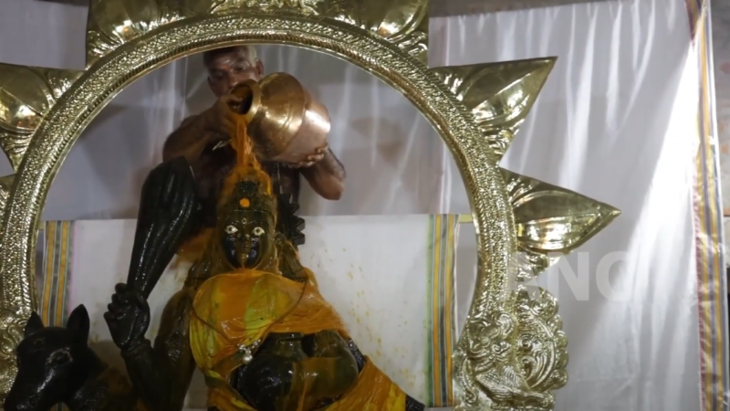 புரட்டாசி மாத பௌர்ணமியை முன்னிட்டு பெரியகுளம் ஈச்சமலை மகாலட்சுமி திருக்கோயிலில் ஶ்ரீ சீதளாதேவிக்கு சிறப்பு அபிஷேக அலங்கார ஆராதனை நடைபெற்றது