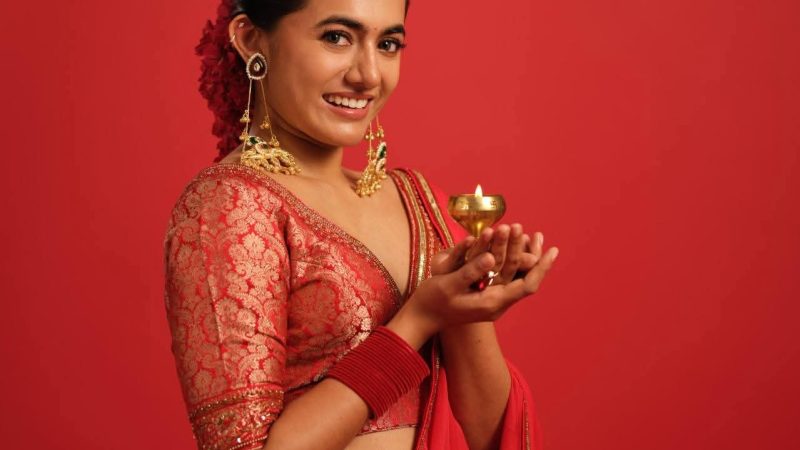 புதிய திறமையாளர்களையும் நல்ல கதைகளையும் தேர்ந்தெடுத்து தயாரிக்கும் தயாரிப்பாளர் டாக்டர் அருளானந்து மற்றும் மேத்யூ அருளானந்துவின் விஷன் சினிமா ஹவுஸ், தனது மூன்றாவது தமிழ் திரைப்படத்தை பெருமையுடன் அறிவிக்கிறது.