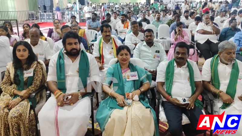 தமிழ்நாடு இயற்கை உழவர் மற்றும் ஆர்வலர் கூட்டுக் குழு சார்பில் கோவை கொடிசியா (CODISSIA) அரங்கில் ‘தென்னிந்திய இயற்கை வேளாண்மை மாநாடு-2025’ இன்று முதல் 21ஆம் தேதி வரை நடைபெறுகிறது.