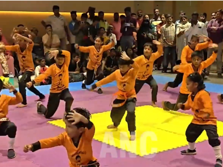 கோவையில் நடைபெற்ற தென்னிந்திய அளவிலான குங்பூ போட்டி கேரளா,தமிழ்நாடு,கர்நாடகா,ஆந்திரா உள்ளிட்ட மாநிலங்களில் இருந்து ஆயிரத்திற்கும் மேற்பட்டோர் ஆர்வமுடன் பங்கேற்பு