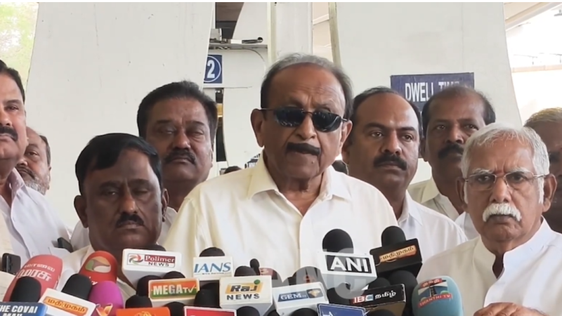 மத்திய அரசு பட்ஜெட் மிகவும் ஏமாற்றம் அளிக்கிறது – கோவையில் வைகோ கருத்து !!! கச்சா எண்ணெய் விலை குறைந்தும் பெட்ரோல் டீசல் விலை குறைக்காதது – மக்கள் மீதான சுமையை குறைக்க மத்திய அரசு விரும்பவில்லை என்பவரை காட்டுகிறது – வைகோ விமர்சனம் சுங்க வரியை குறைத்து இருப்பது மட்டும் மறுமலர்ச்சி திராவிட முன்னேற்றக் கழகம் வரவேற்கிறது – வைகோ கருத்து சட்டமன்ற தேர்தலில் தி.மு.க தனிப் பெரும்பான்மை பெற்று மீண்டும், ஆட்சி அமைக்கும் : தொகுதி பங்கீடு முடிந்ததும் சீட்டு பங்கீடு முடிவுகள் எடுக்கப்படும் – வைகோ பேட்டி