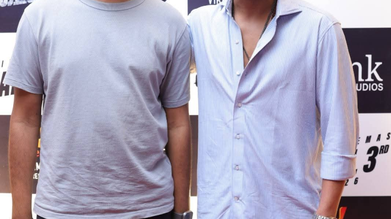 முன்னணி நட்சத்திர நடிகர் ஷர்வானந்த், டாக்டர் ராஜசேகர், மாளவிகா நாயர், அதுல் குல்கர்னி நடிப்பில் இந்தியாவின் முதல் பைக் ஸ்போர்ட்ஸ் திரைப்படமாக, பிரம்மாண்டமாக உருவாகியுள்ள படம் “பைக்கர்”. இப்படத்தை அபிலாஷ் ரெட்டி இயக்கியுள்ளார். UV Creations தயாரிப்பில், விக்ரம் ரெட்டி வழங்க, வம்சி கிருஷ்ணா ரெட்டி மற்றும் பிரமோத் உப்பலபாட்டி தயாரித்துள்ளனர்.