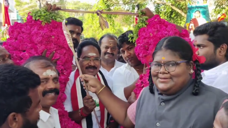 முன்னாள் அமைச்சர் செல்லூர் ராஜு தனது முதல் தேர்தல் பிரச்சாரத்தை இன்று துவங்கினார்….