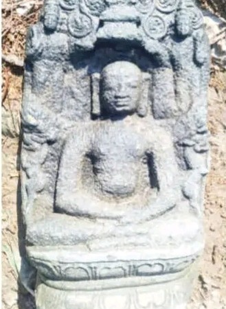 மேலத்தூவலில் 1000 ஆண்டுகளுக்கு மேலான பழமையான மகாவீரர் சிற்பம்